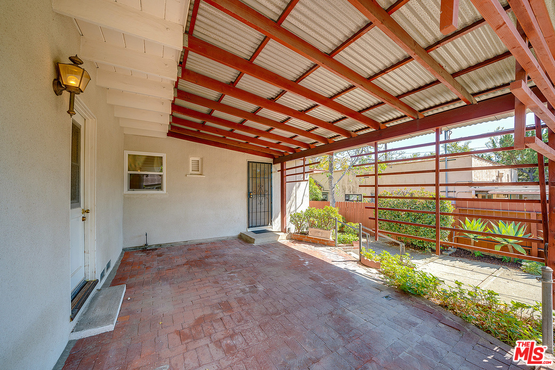 807 East Harvard Road Burbank, CA 91501 - Photo 26 of 44 Gallery Image 26