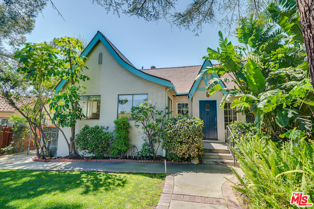 807 East Harvard Road Burbank, CA 91501 - Photo 4 of 44 Gallery Image 4