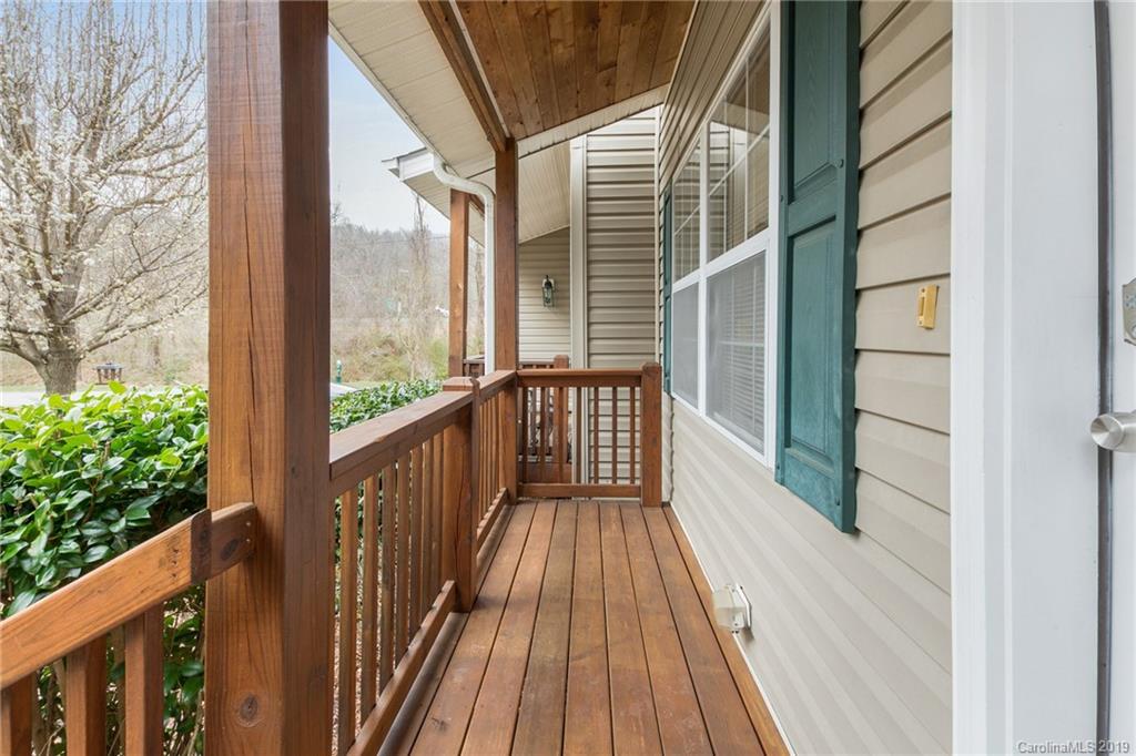 202 Pembrook Road Swannanoa, NC 28778 - Photo 2 of 24 Gallery Image 2