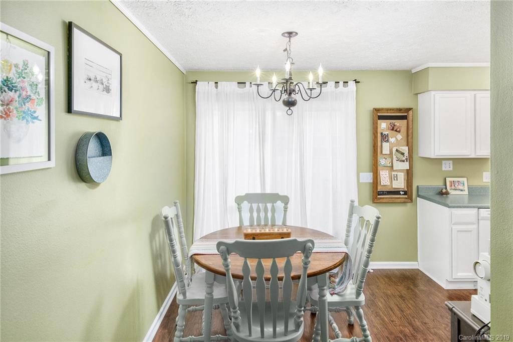 202 Pembrook Road Swannanoa, NC 28778 - Photo 6 of 24 Gallery Image 6