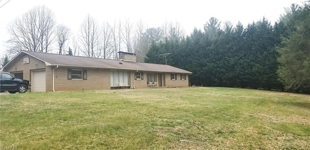 644 Huffman Fork Road Purlear, NC 28665 - Photo 2 of 23