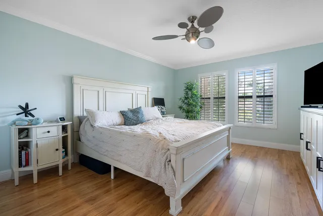 $785,000 | 463 Coral Cove Drive, Juno Beach, FL 33408