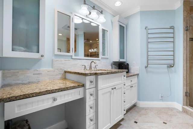 $785,000 | 463 Coral Cove Drive, Juno Beach, FL 33408