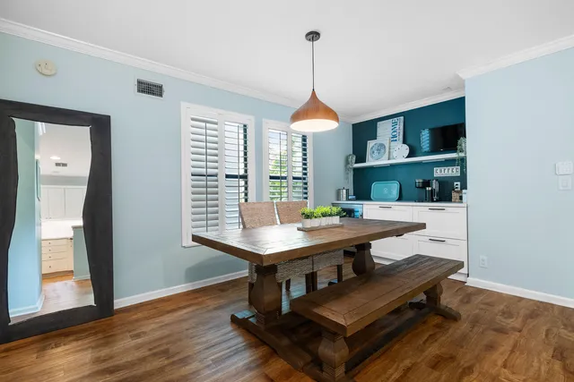 $785,000 | 463 Coral Cove Drive, Juno Beach, FL 33408