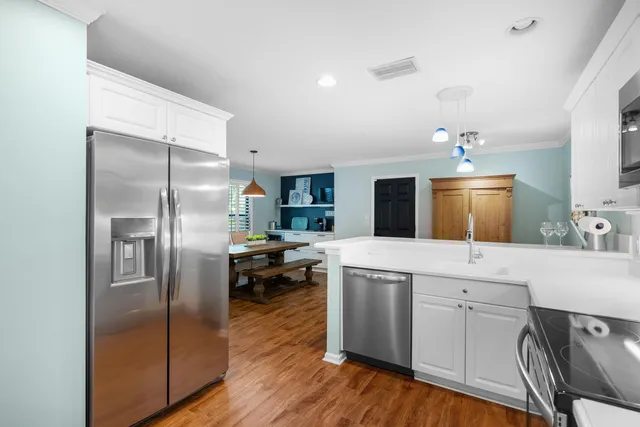 $785,000 | 463 Coral Cove Drive, Juno Beach, FL 33408