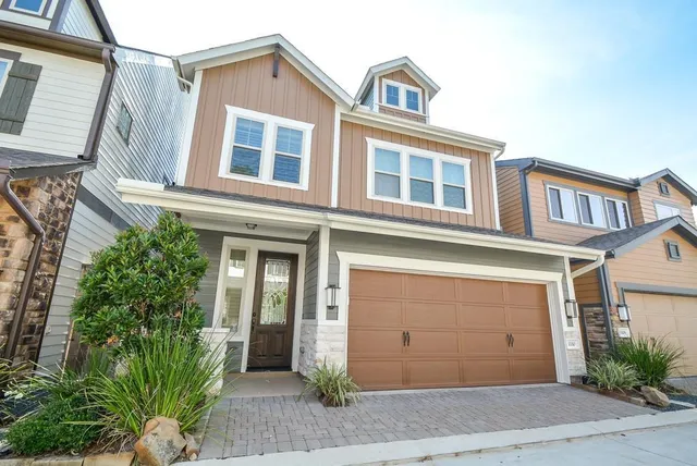 $2,900 | 1110 Oakwood Pass Court, Houston, TX 77043