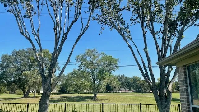 $2,900 | 1110 Oakwood Pass Court, Houston, TX 77043