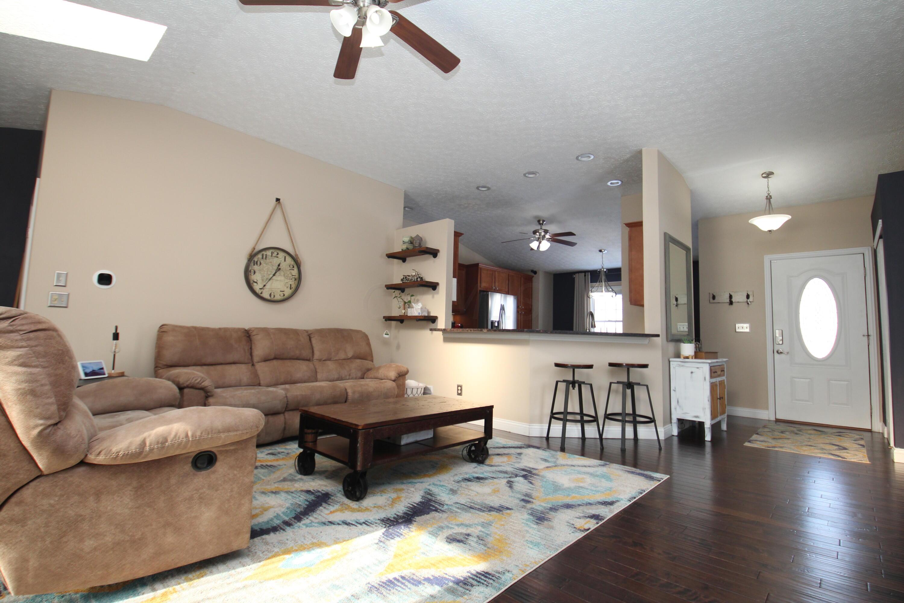 5625 Davidson Road Hilliard, OH 43026 - Photo 13 of 51 great room with vaulted ceiling and skylights