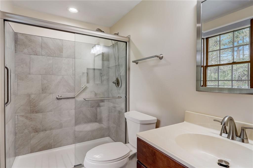 695 Franklin Road Mars, PA 16046 - Photo 18 of 31 Gallery Image 18