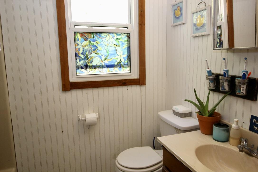 741 Old Barnstable Road Mashpee, MA 02649 - Photo 9 of 14 Bathroom #1
