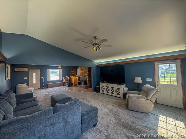 $314,000 | 617 Breckenridge Drive, Tipton, MO 65081