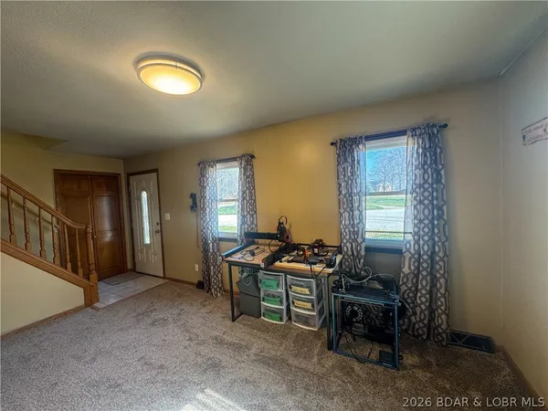 $314,000 | 617 Breckenridge Drive, Tipton, MO 65081