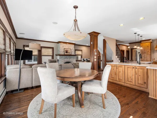$1,350,000 | 652 South Fairview Avenue, Elmhurst, IL 60126