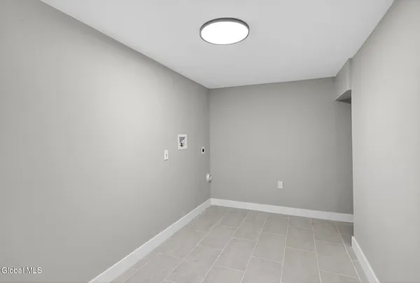 $299,000 | 5 Nielson Road, Guilderland, NY 12009