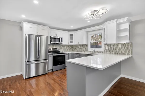 $299,000 | 5 Nielson Road, Guilderland, NY 12009