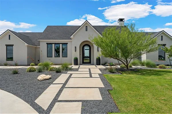 $1,150,000 | 417 Willow Moon Ranch Road, Crawford, TX 76638