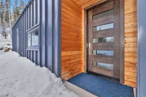 $1,250,000 | 24700 Lone Tooth Trail, Oak Creek, CO 80467