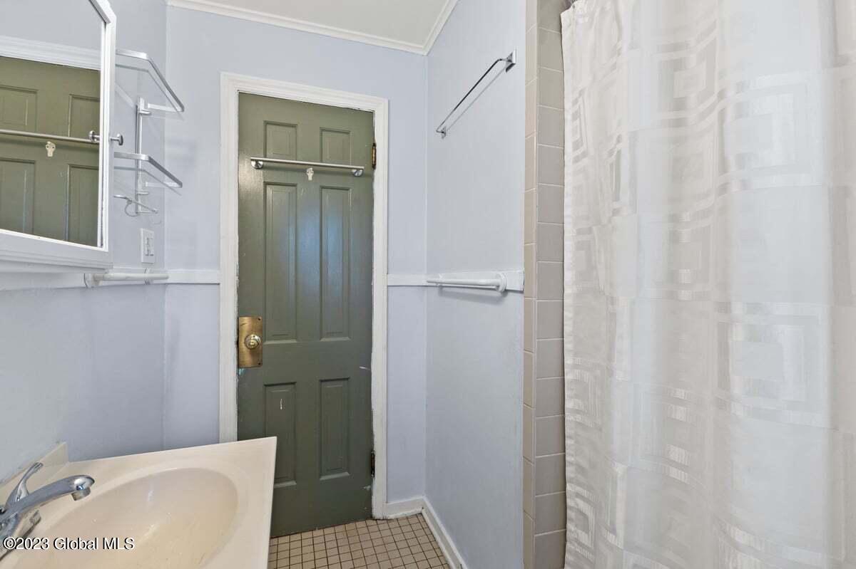 406 Hackett Boulevard Albany, NY 12208 - Photo 10 of 17 406 bathroom 1