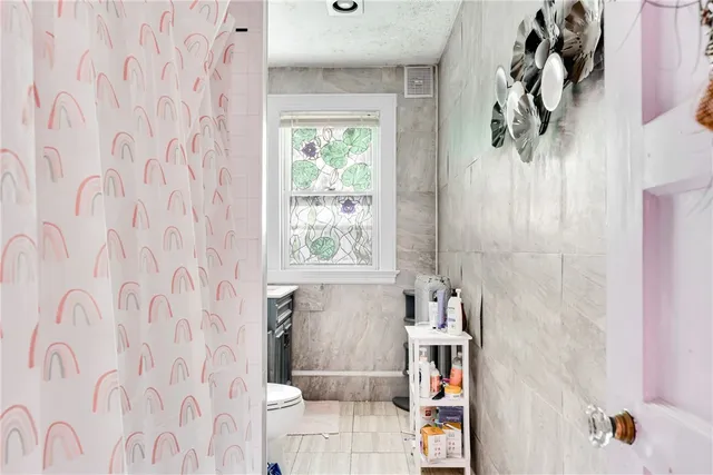 $3,200 | 21 Elton Street, Unit 2, Providence, RI 02906