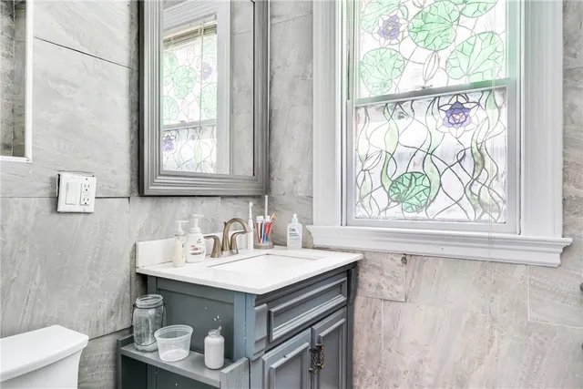 $3,200 | 21 Elton Street, Unit 2, Providence, RI 02906