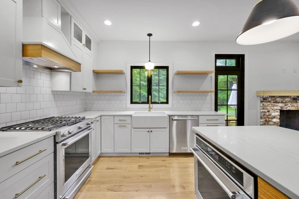 1322 Center Street Ludlow, MA 01056 - Photo 5 of 40