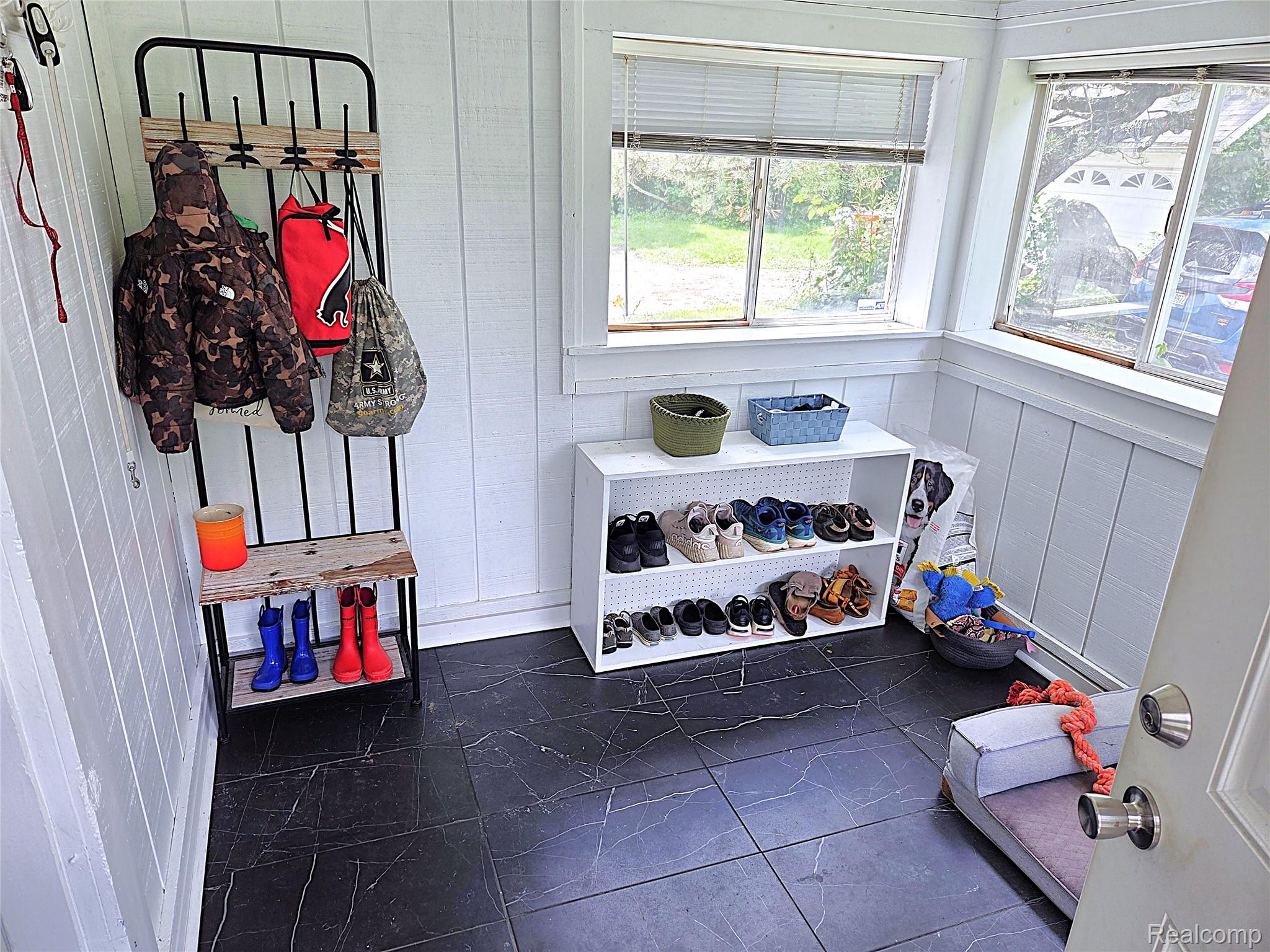205 East Iroquois Road Pontiac, MI 48341 - Photo 23 of 25 Mud Room 2.jpg