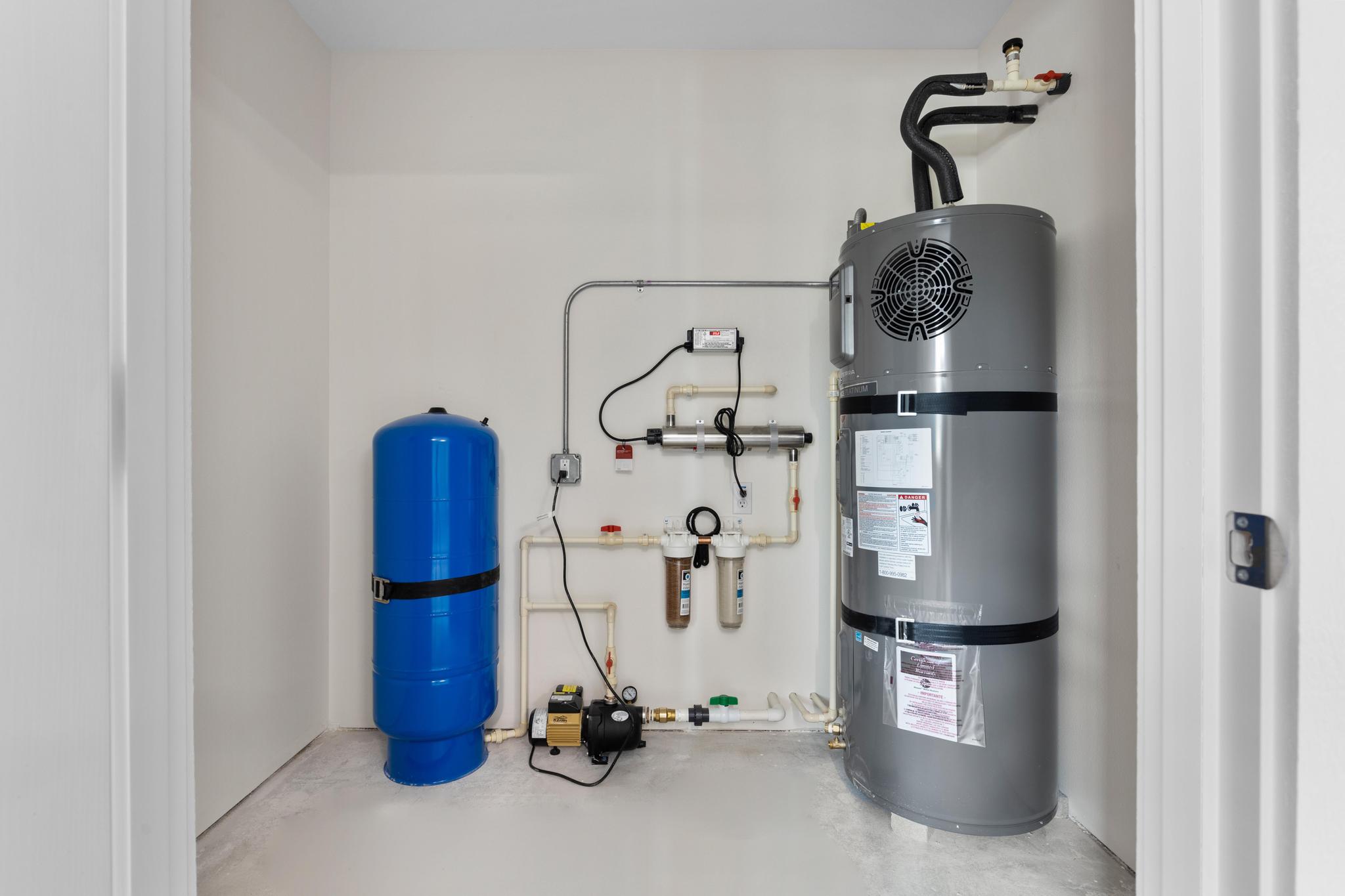 16-2579 Ainaloa Drive Pahoa, HI 96778 - Photo 26 of 30 a bathroom with a shower