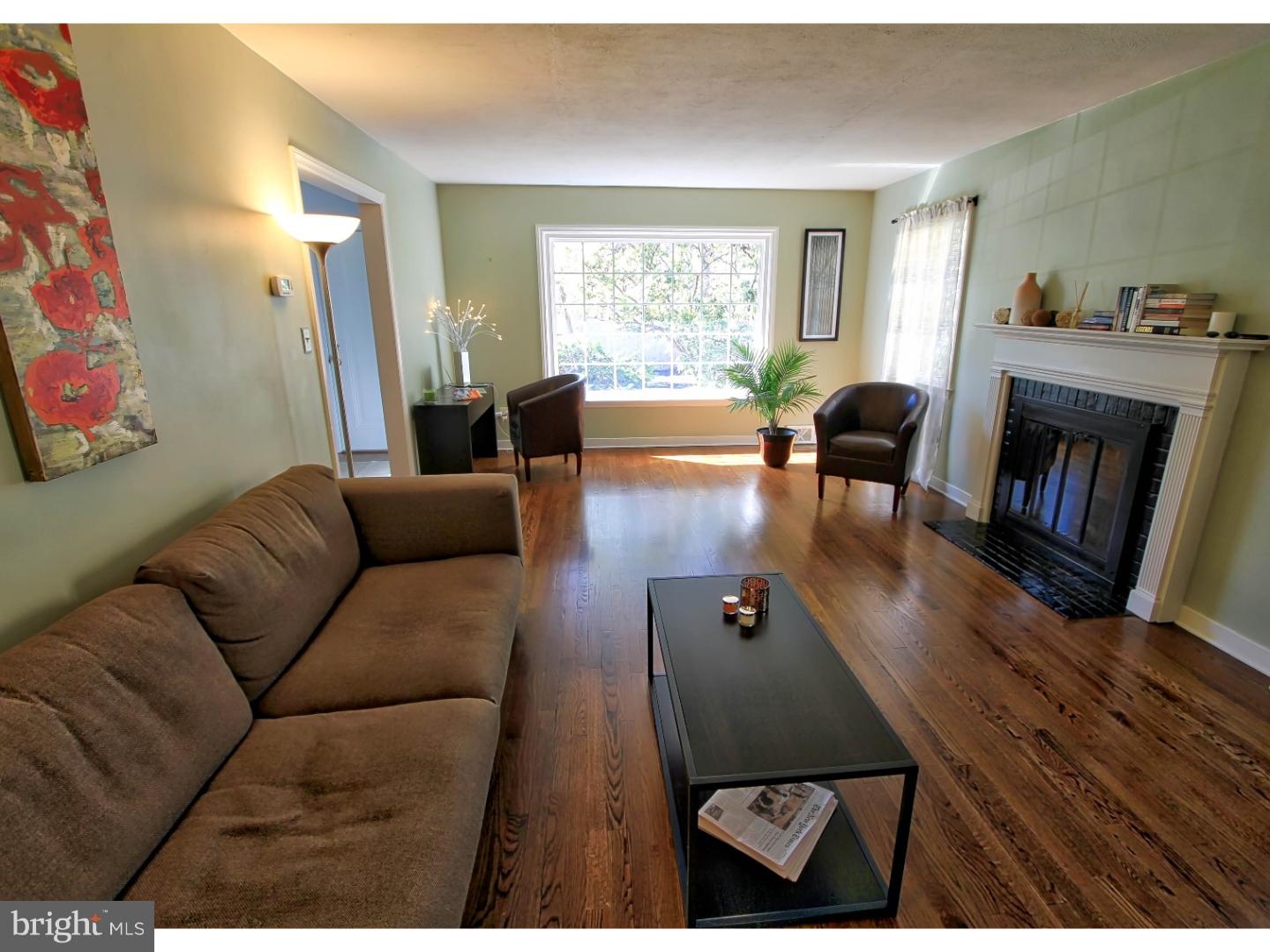 249 State Road Princeton, NJ 08540 - Photo 8 of 17 Living Room