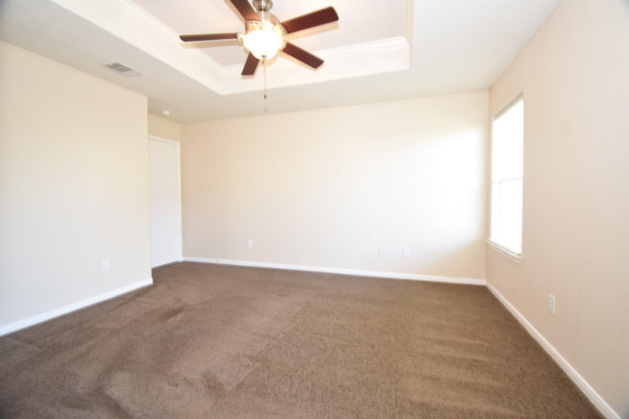 1126 Desert Oasis Lane Rosenberg, TX 77471 - Photo 8 of 16 a view of an empty room