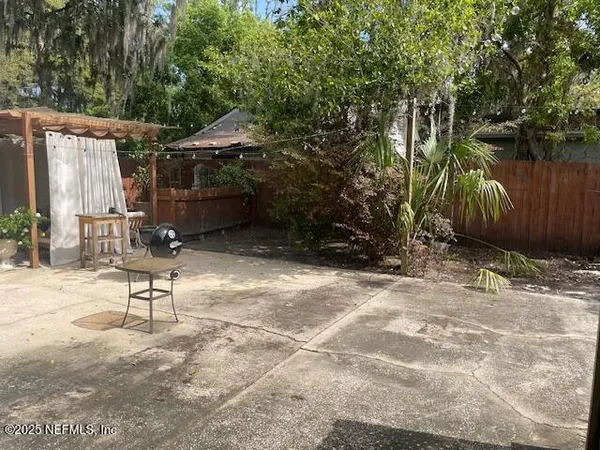 $1,350 | 2941 Cherokee Avenue, Unit 4, Jacksonville, FL 32210