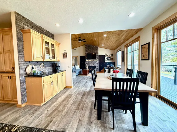 $1,325,000 | 51425 Long Point Place, McGregor, MN 55760