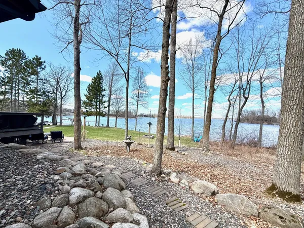 $1,325,000 | 51425 Long Point Place, McGregor, MN 55760