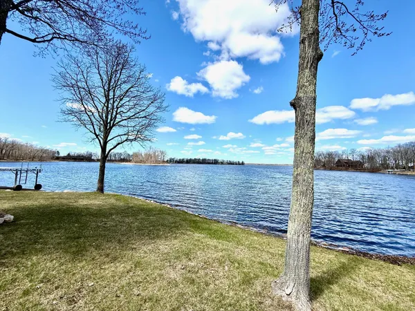 $1,325,000 | 51425 Long Point Place, McGregor, MN 55760