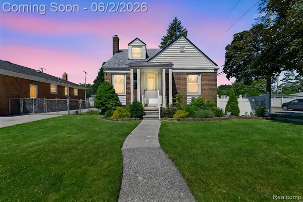 $225,000 | 7604 Robinson Avenue, Allen Park, MI 48101