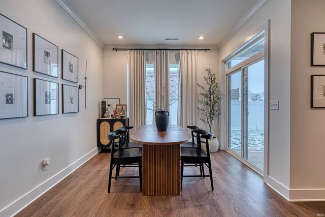 $399,900 | 6965 Ironwood Circle, Newburgh, IN 47630