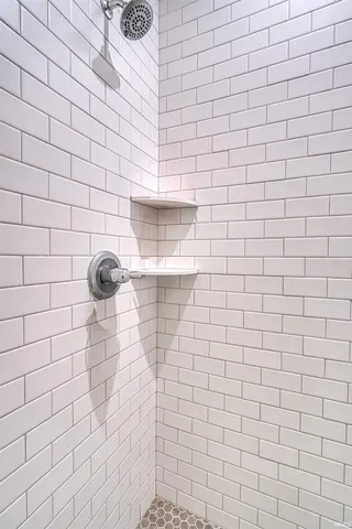 $399,900 | 6965 Ironwood Circle, Newburgh, IN 47630