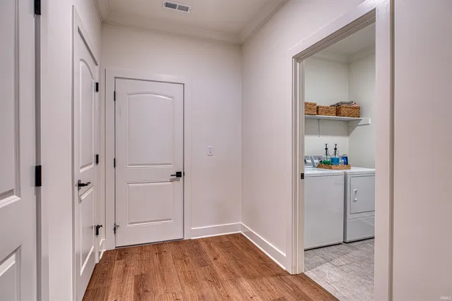 $399,900 | 6965 Ironwood Circle, Newburgh, IN 47630