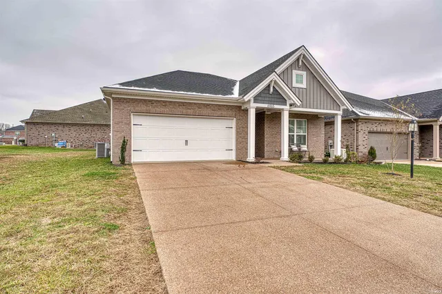 $399,900 | 6965 Ironwood Circle, Newburgh, IN 47630