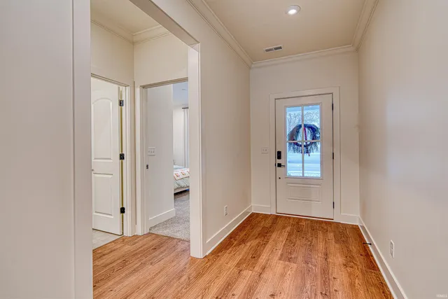 $399,900 | 6965 Ironwood Circle, Newburgh, IN 47630