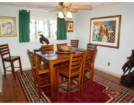 39 Hidden Road Andover, MA 01810 - Photo 3 of 15