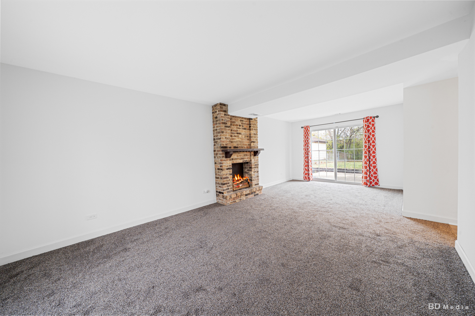 5503 Georgetown Drive Matteson, IL 60443 - Photo 21 of 27 a view of an empty room with a window