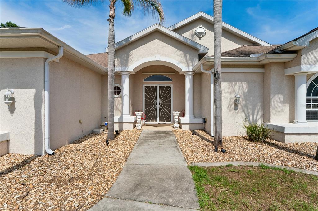 10120 Shortleaf Court Weeki Wachee, FL 34613 - Photo 9 of 95