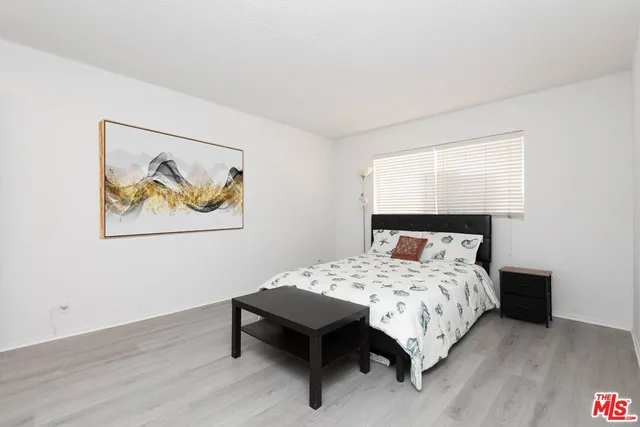 $430,000 | 5403 Newcastle Avenue, Unit 69, Encino, CA 91316