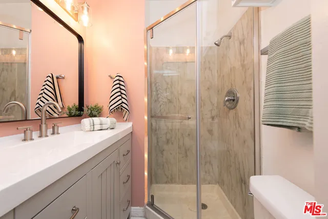 $430,000 | 5403 Newcastle Avenue, Unit 69, Encino, CA 91316