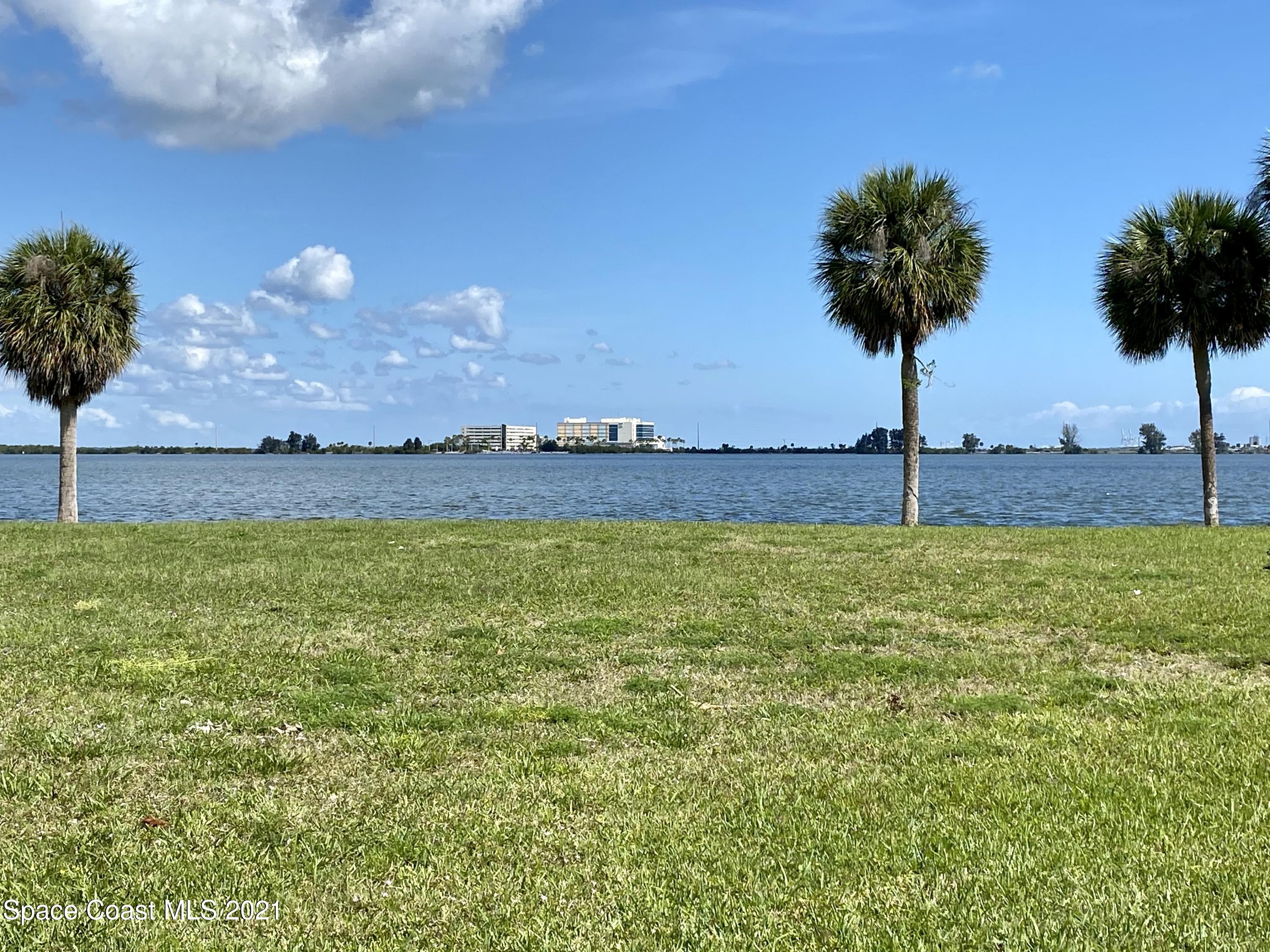 161 St Croix Avenue Cocoa Beach, FL 32931 - Photo 5 of 15 Direct River Lot