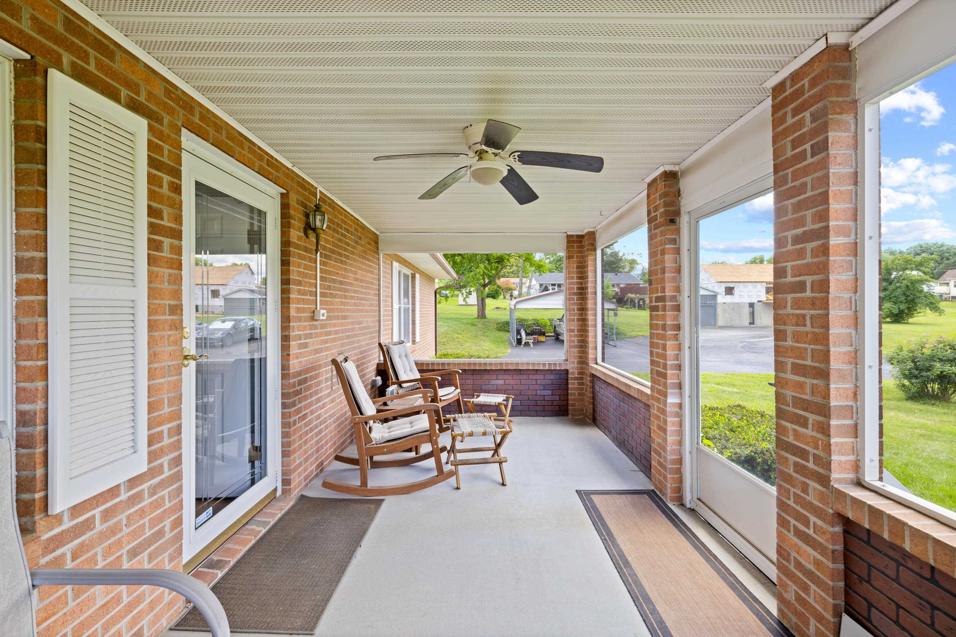 902 Augusta Farms Road Stuarts Draft, VA 22980 - Photo 4 of 64