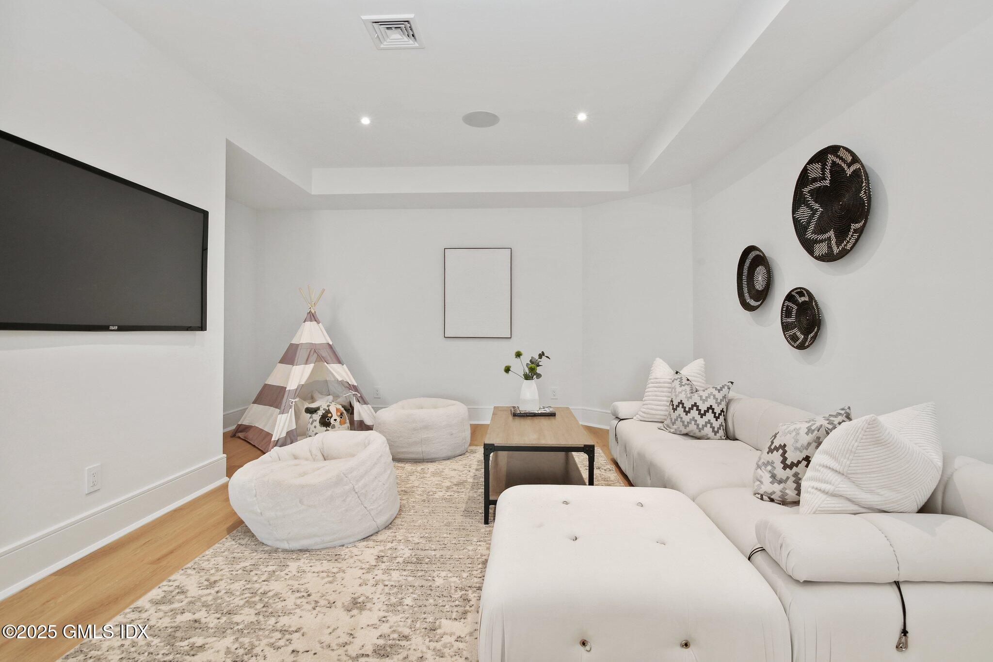 148 East Elm Street, Unit 1 Greenwich, CT 06830 - Photo 26 of 30 59-web-or-mls-148-e-elm-st-unit-a