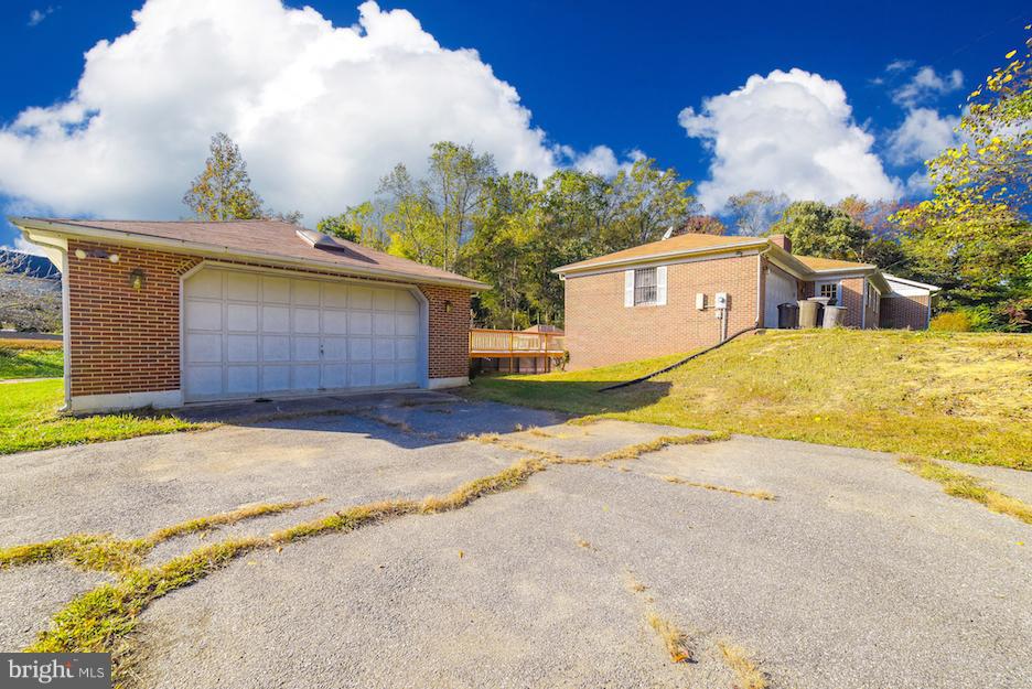 12505 Shiloh Church Road Newburg, MD 20664 - Photo 23 of 29 Detached Garage