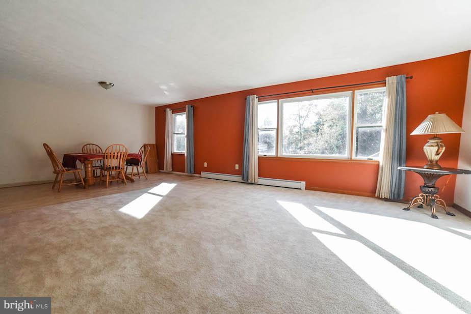 12505 Shiloh Church Road Newburg, MD 20664 - Photo 6 of 29 Living Room