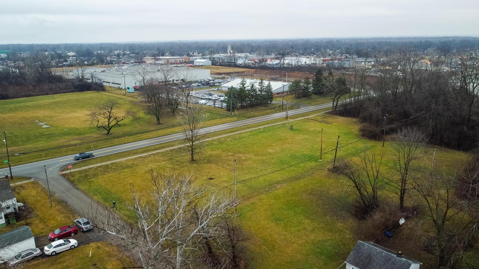 1525 Delbert Road Columbus, OH 43219 - Photo 13 of 30 1525 Delbert-29